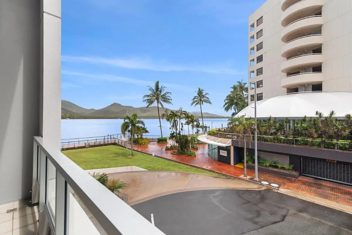 Lux Retreat - Sauna Pool & Prime Location Cairns 0*,  Australien